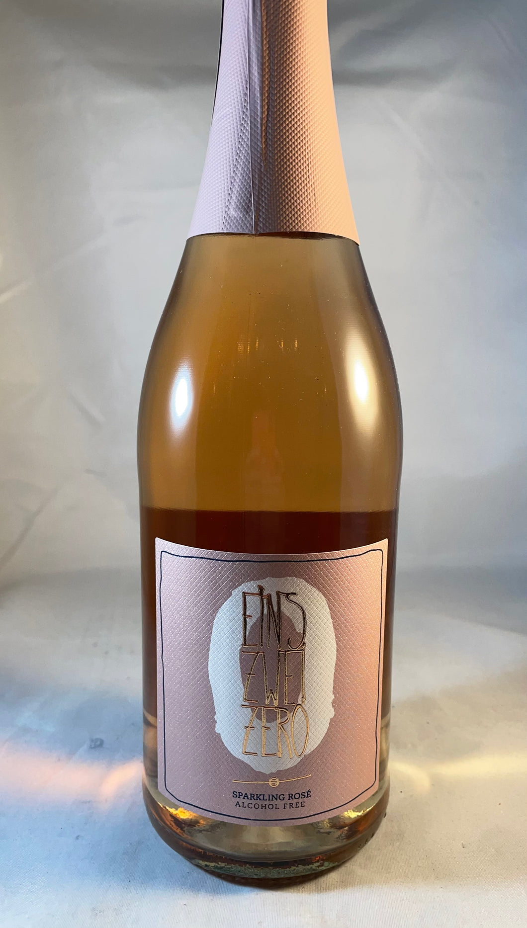 Leitz Eins Zwei Zero Sparkling Rosé (non-alcoholic), N.V.