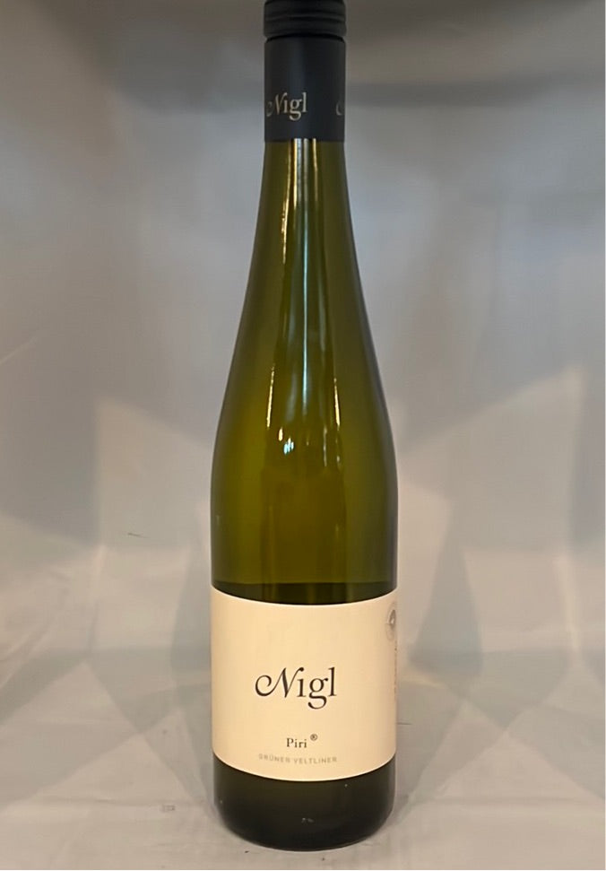 Nigl Piri Gruner Veltliner DAC Trocken 2021, Kremstal, Austria