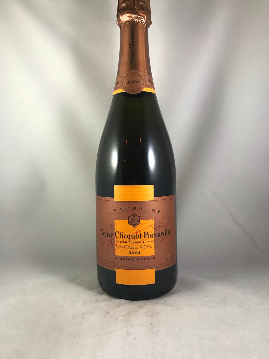 Champagne Veuve Clicquot Ponsardin Rose 2004, France